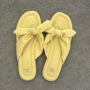 Time and Tru sandals